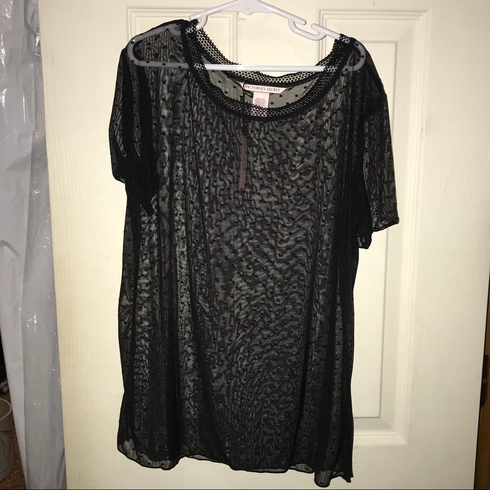 NWT Victoria’s Secret Tee